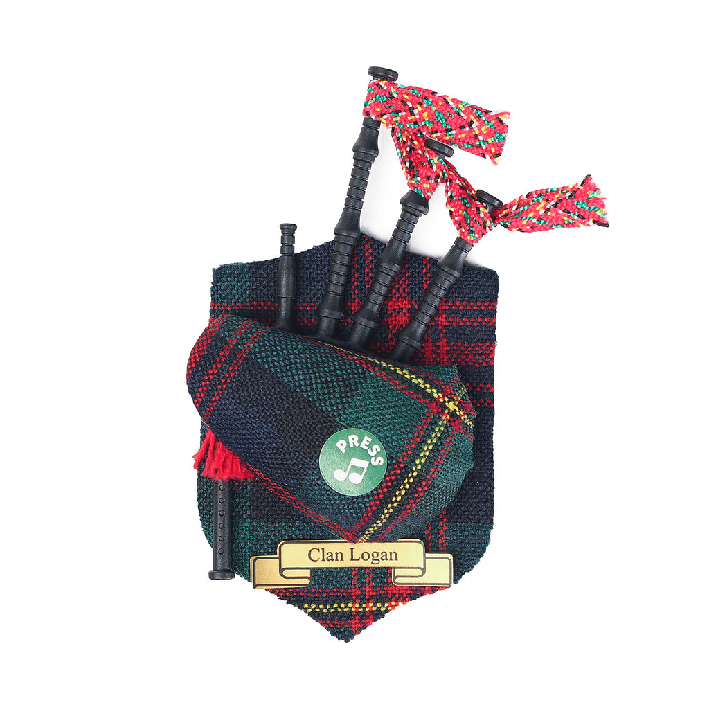 Clan Musical Bagpipe Magnet Logan