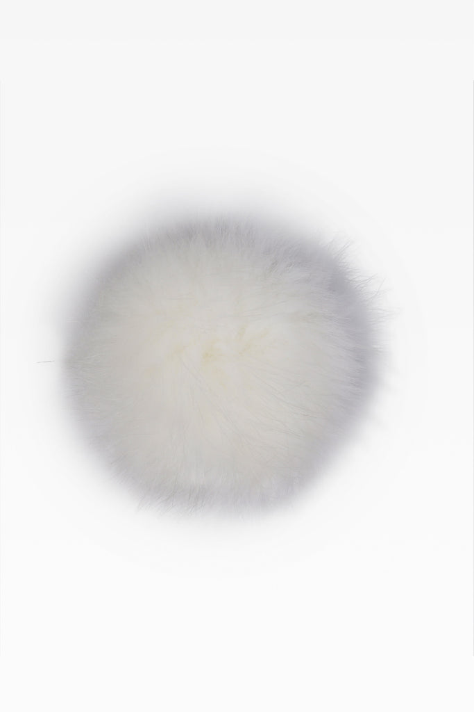 100% Faux Fur Pom Pom White